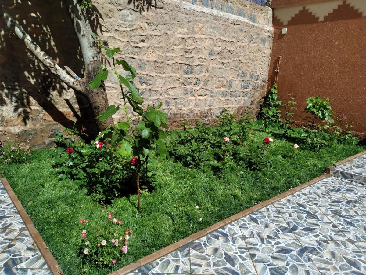 Berbere De La Montagne Hotel Imdiazene Ngoại thất bức ảnh